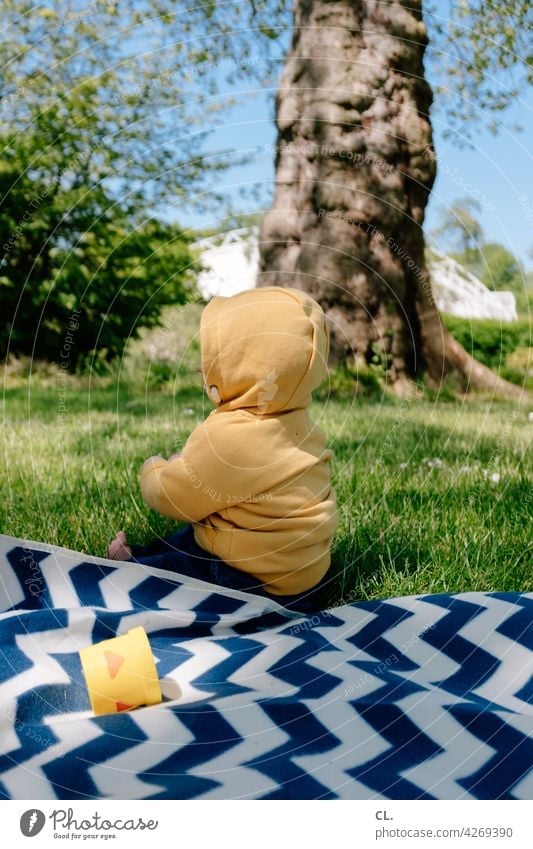 2800 / reason for joy Baby Toddler Park Meadow Picnic picnic blanket Spring Summer Grass Happy Joy Nature Infancy Happiness Cute Cheerful Small Sit
