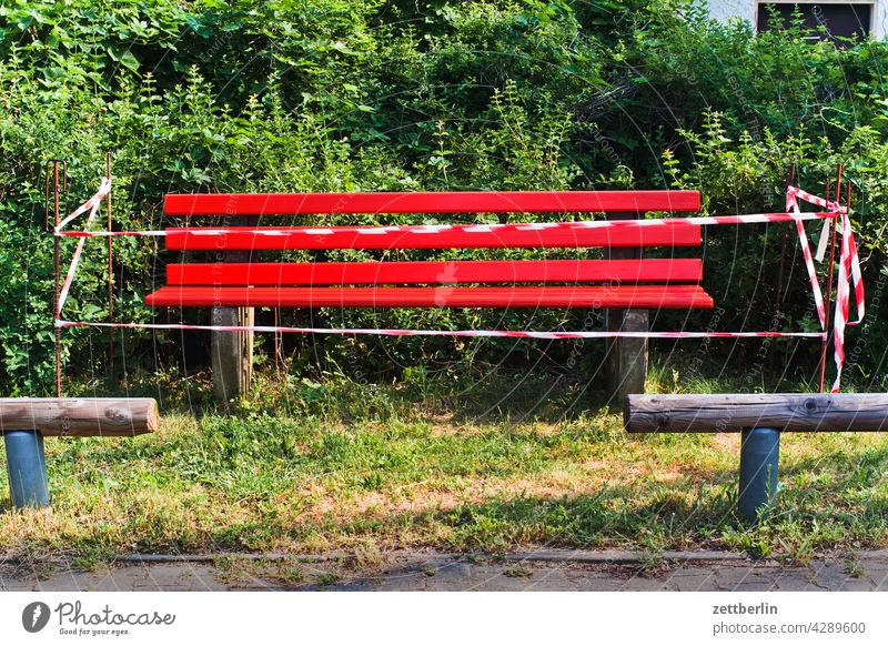 restricted bank haggard Bench flutterband Fresh freshly painted Barred Canceled New Park Park bench lock city park interdiction Crime scene Fence Fenced in