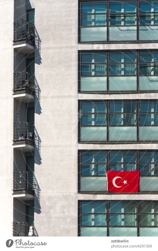 Turkish flag on a block of flats Deserted tranquillity Holiday season Copy Space Flag Nationality emblem Patriotism House (Residential Structure)