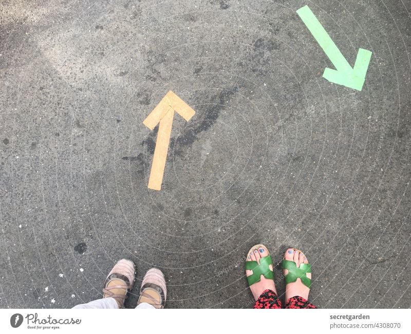 First check the direction in the new year in peace Summer Sandal Sandals Arrow Ground Bird's-eye view feet Concrete variegated Woman Stand Footwear