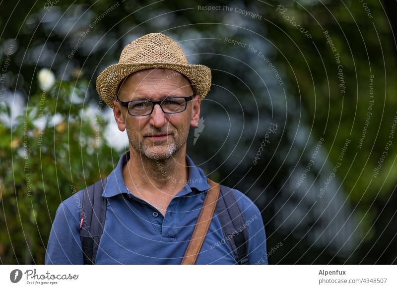 Man with hat | Park Tour HH21 Hat Facial hair Masculine Adults Human being Exterior shot Colour photo Looking into the camera portrait Designer stubble Day