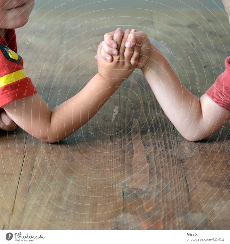 lads Playing Children's game Human being Masculine Toddler Boy (child) Brothers and sisters Friendship Infancy Hand 2 1 - 3 years 3 - 8 years Fight Small