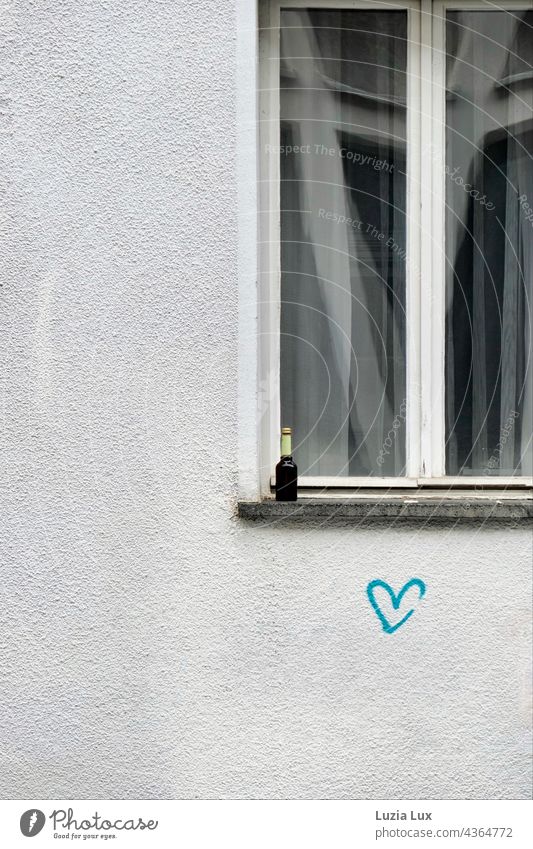 Still life in the middle of the city Still Life Window Graffiti Heart Love Emotions Wall (building) Wall (barrier) Infatuation Romance Characters Exterior shot