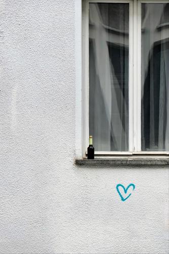 Still life in the middle of the city Still Life Window Graffiti Heart Love Emotions Wall (building) Wall (barrier) Infatuation Romance Characters Exterior shot