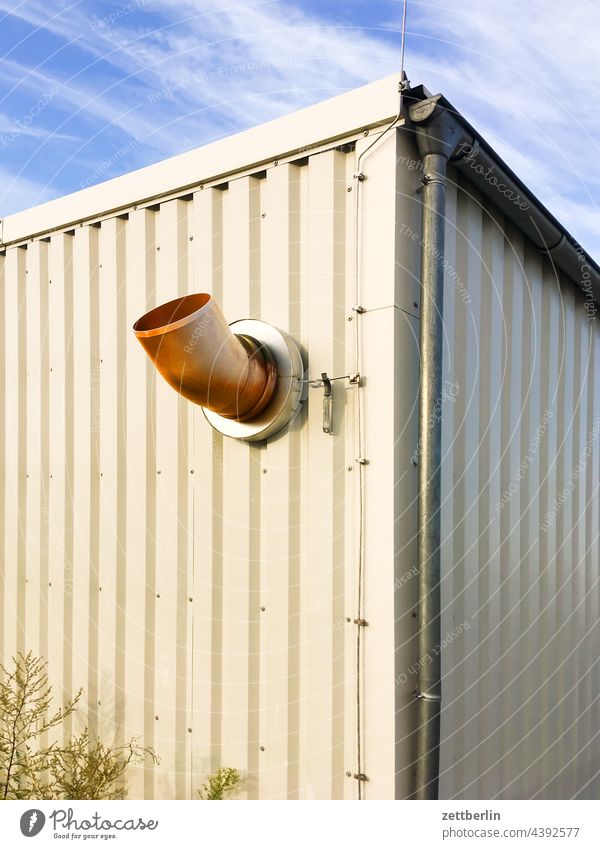 Vent pipe on a container Container Mobile home conduit ventilation Ventilation Accommodation temporary shelter refugee shelter emergency shelter Temporary