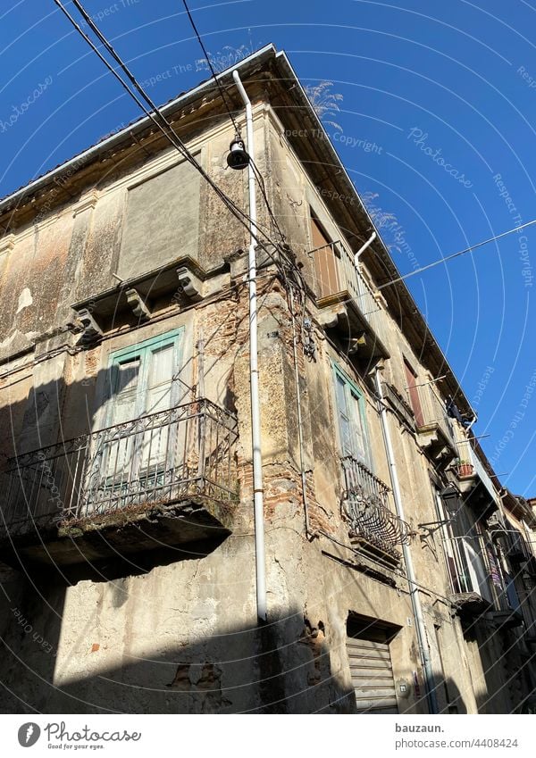 old town. Old town old town charm Historic Architecture Facade Building House (Residential Structure) Manmade structures Exterior shot Colour photo Town