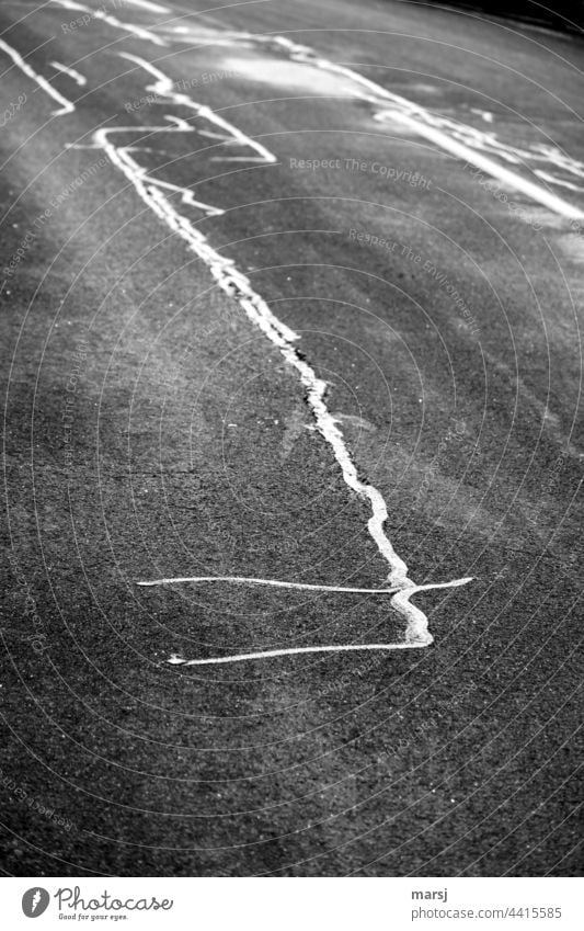 Bitumen road art as joint filler Reduced Gray crack formation Street art Bizarre bitumen Asphalt Colorless colourless Simple Repair Pavement Tar Day