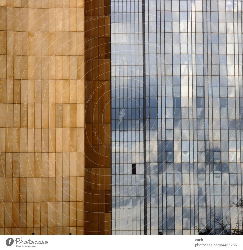 All only facade Facade Wall (building) Architecture House (Residential Structure) Building Exterior shot Town reflection Wall (barrier) Reflection High-rise