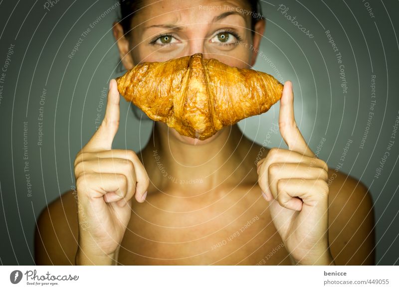 voila, un croissant Woman Human being Feminine Croissant Baked goods Bread Bakery Eroticism Delightful Looking into the camera To hold on Fingers Healthy Eating