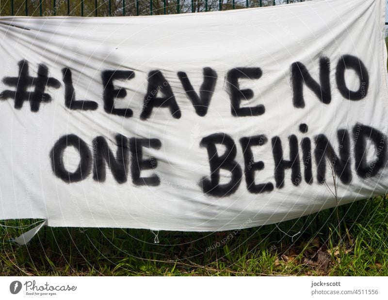 #LEAVE NO ONE BEHIND hash day leave no one behind Word Characters Writing Communication Signs and labeling Self-made Escape English Freedom of expression Slogan