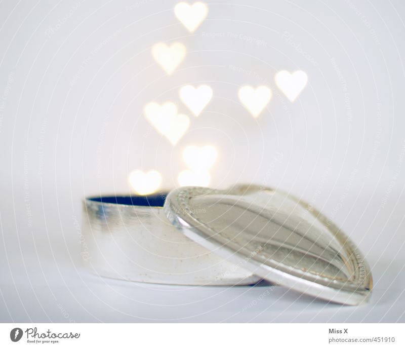 LOVED Heart Illuminate Emotions Moody Love Infatuation Romance Tin Jewelry box Flying Marriage proposal Wedding Valentine's Day Silver Undo Heart-shaped