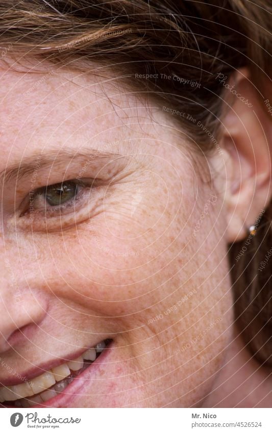 Freckle Face Freckles Feminine Attractive Sympathy pretty Grinning woman Optimism Woman expressive Intensive naturally Facial expression Self-confident