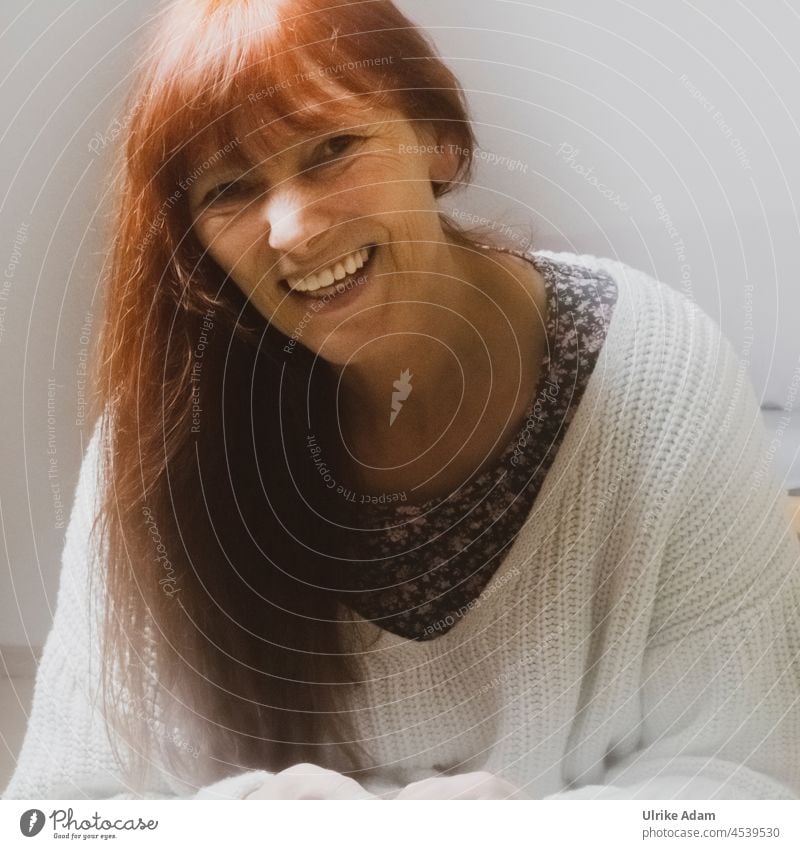 Peace, Joy, Pancake...... Sympathy Optimism Looking into the camera Authentic Friendliness Upper body Contentment Wool sweater Woman Red-haired Feminine