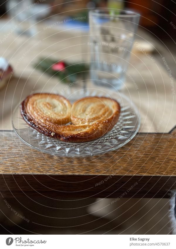 Crispy pig ear on glass plate-sweet and delicious Cake Delicious Candy Shallow depth of field Interior shot Finger food Picnic Cupcake Close-up