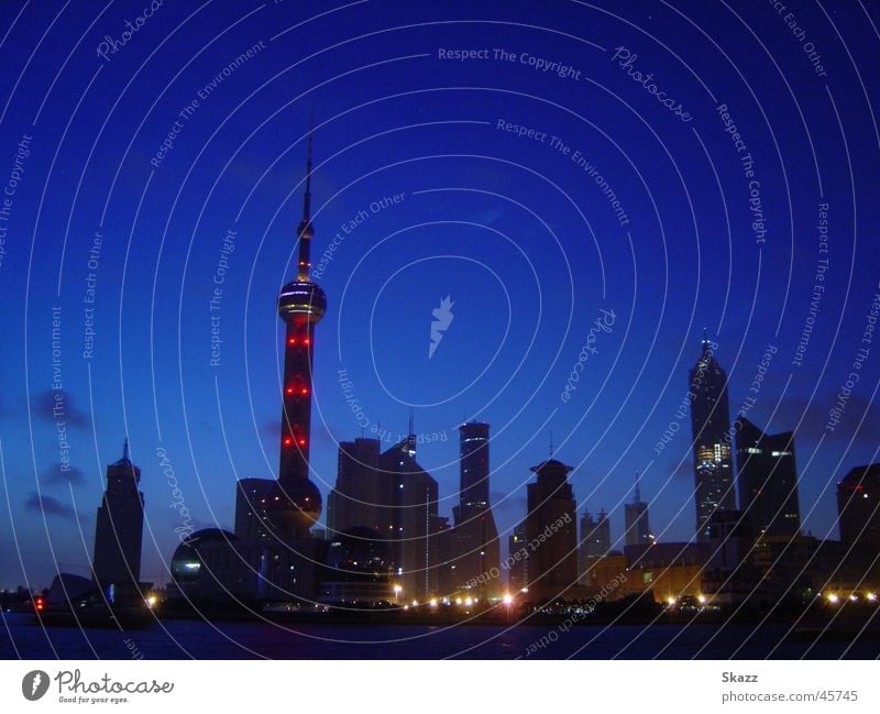 Dawn of Shanhai-Pudong Twilight Cold High-rise Wake up Success Skyline Technology