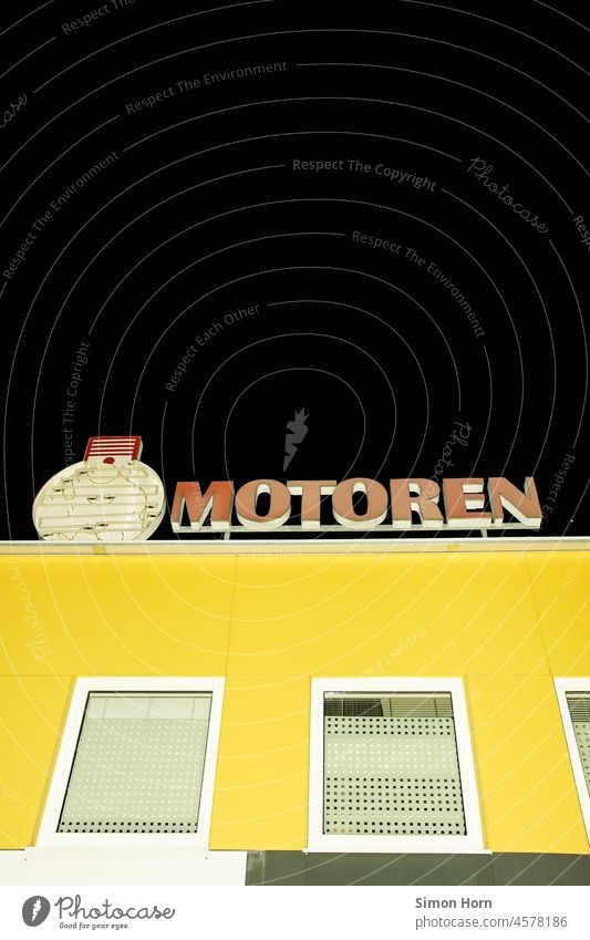 MOTOREN lettering on house turnaround Engines car Yellow Change Turning point relic Car Transport Repair means of locomotion End Reorientation work Electronics