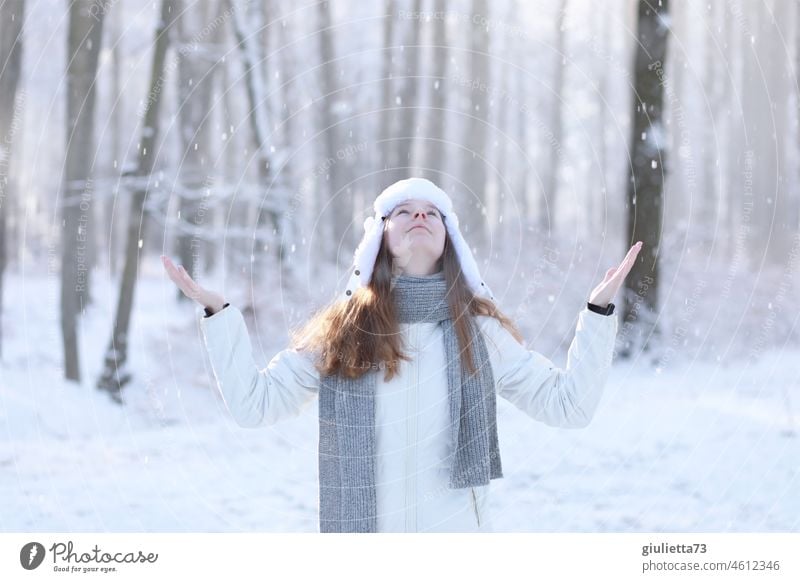 Young woman, teenager looks to the sky to Mrs. Holle, it is snowing... Winter Snow Snowfall Beautiful weather Gorgeous Mother Holle Girl Girlish Teenage Girls
