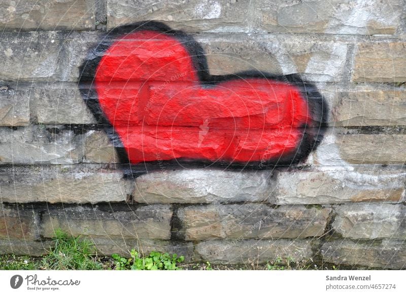 Graffiti heart Heart togetherness HerzstattHetze Love Hope Art Wall (barrier) affectionately great love I love you without words A heart for children