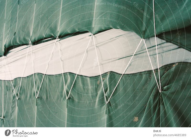 green protective tarpaulin with zigzag cord Net Rope String moored Zigzag stick together Packaging textile Covers (Construction) Protection interconnected