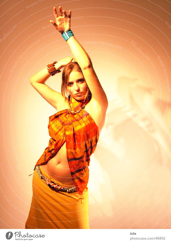beautiful dance Woman Multicoloured Necklace Bracelet Posture Dance Movement Circle Looking