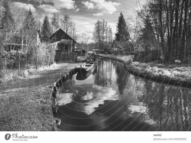 riverside promenade loam Spreewald Rowboat Idyll Calm Deserted Landscape Sky Clouds Environment Beautiful weather Building House (Residential Structure) Roof