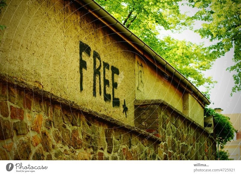 FREE graffiti on a stone wall free Graffiti Wall (barrier) Stars Stone wall Wall (building) Free Freedom