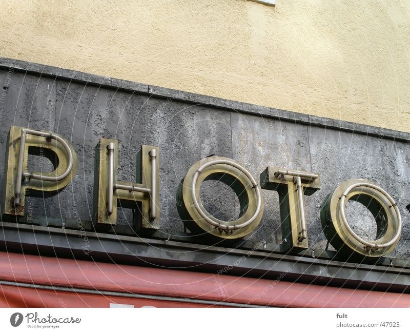 photo Photography Fluorescent Lights Neon light Letters (alphabet) Yellow Photo shop House (Residential Structure) Building Wall (building) Retro Advertising