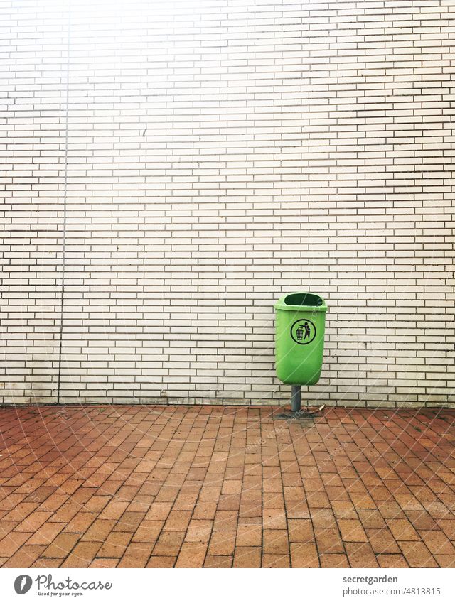 [UrbanNature HB] Throwaway culture rubbish bin Trash Wall (building) Paving stone Ground brick White Red Green Trash container Waste management