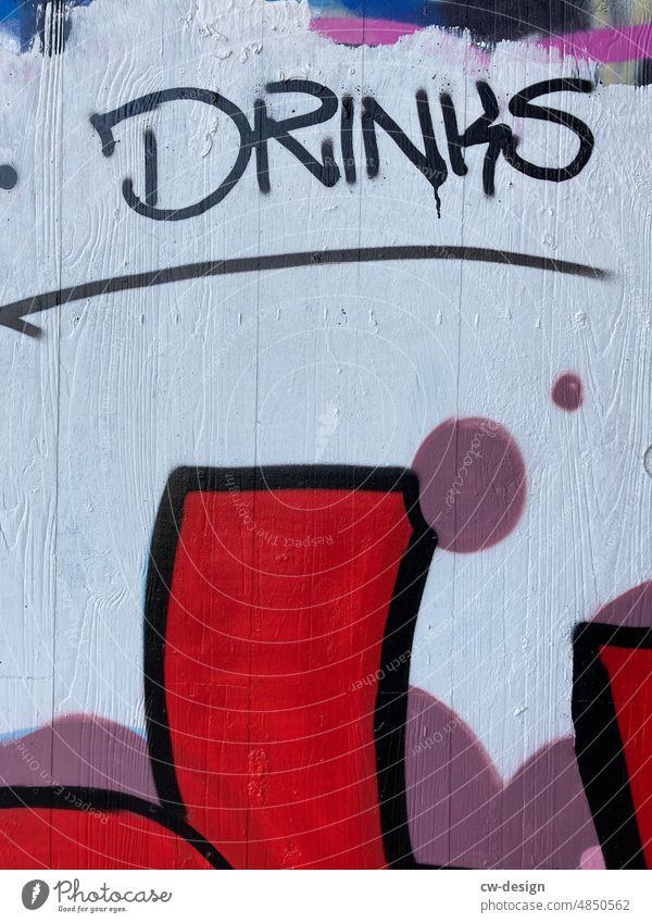Graffiti with the tag "Drinks drinks Beverage Drinking Lifestyle Summer Fresh Cold drink Cocktail Refreshment Feasts & Celebrations Delicious Street art