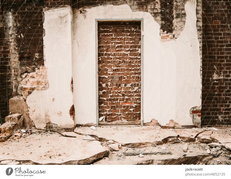 Door bricked up before collapse door Architecture Termination Change lost places Ruin Structures and shapes Ravages of time Apocalyptic sentiment Derelict