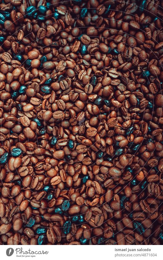 roasted coffee beans, brown background caffeine raw coffee bean infusion drink cafe aroma grain ingredient beverage espresso mocha heap backgrounds textured