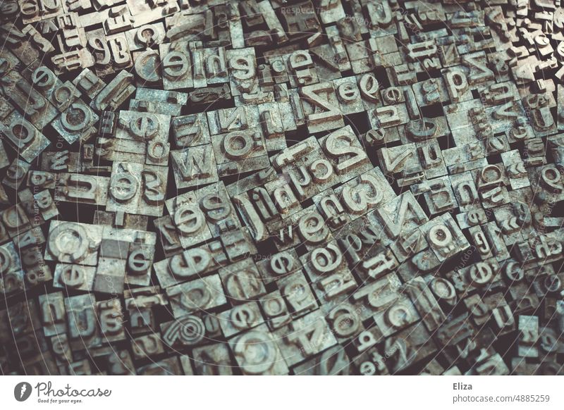 Letter chaos Letters (alphabet) havoc Sign Typography Characters Print shop Old Typesetter Write Composing room Chaos Many illiteracy dyslexia Lead type