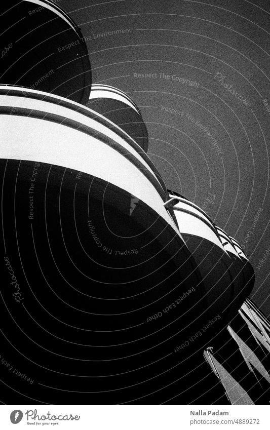 "Circles" 2 Analog Analogue photo B/W Black & white photo Line Round round Balcony Contrast Reichpietschufer