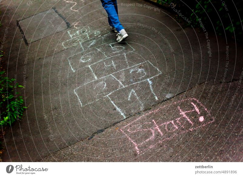 Heaven hell Remark embassy letter Colour graffiti Grafitto Children's drawing Chalk Chalk drawing Art Message message Slogan pavement painting policy