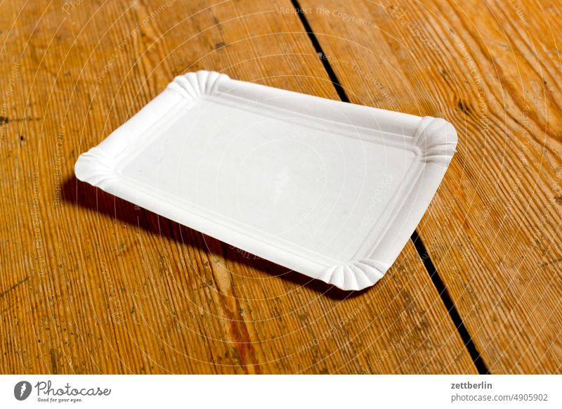 Paper plate Eating Crockery Snack bar paperboard paper plates Plate disposable tableware Empty Full waste Wood floor hall