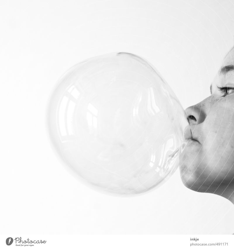 bubble 1 Leisure and hobbies Playing Children's game Boy (child) Infancy Life Face Human being 8 - 13 years Chewing gum bubble Sphere Bubble Make Cool (slang)