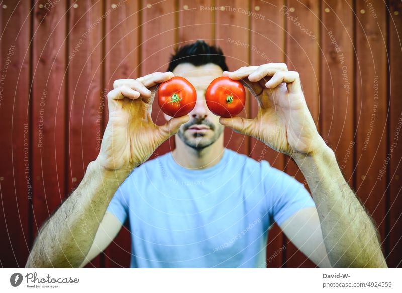 Tomatoes on the eyes tomatoes Proverb Man overtired Figure of speech Red Funny saying