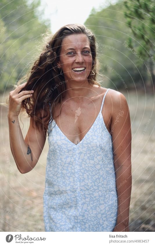 SHAKE YOUR HAIR.. Woman Long-haired Brunette 30-35 years Adults Colour photo Feminine Young woman 30s naturally Laughter Curl Summer Exterior shot Happiness Joy