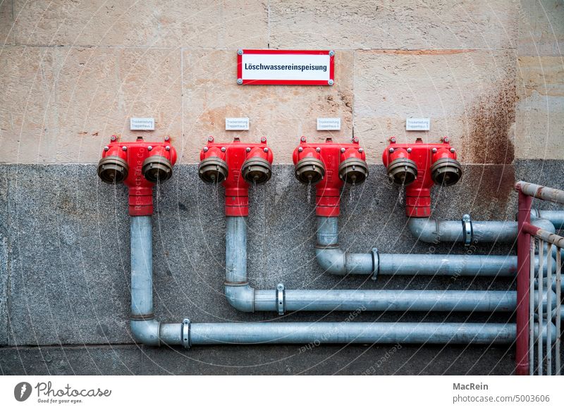 Fire water access for the fire department Water for firefighting fire-fighting water feed Water pipes Water connection piece Water supply Hole water Cables