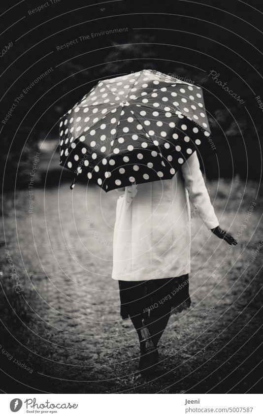[HH Unnamed Road] Proudly on the road with umbrella Woman Rear view Feminine Swagger Noble Lady Fine Elegant pretty Luxury Lifestyle Rain Umbrella Autumn