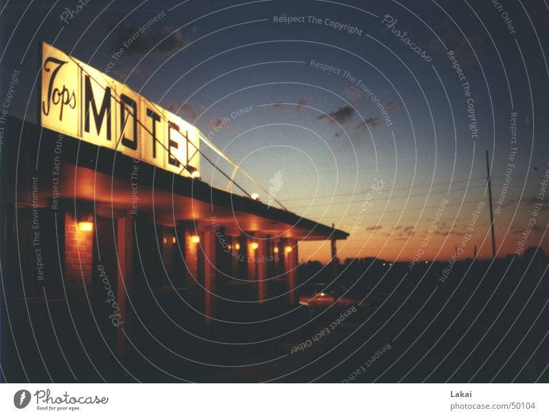 Motel USA Americas Loneliness Romance Calm Exterior shot Car Evening Sky