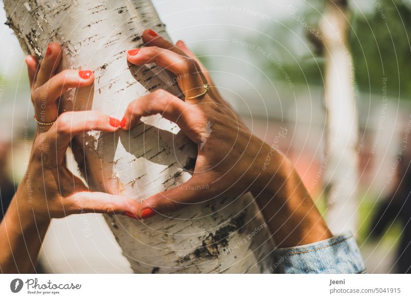 [Hansa BER 2022] Queen of hearts Heart Heart-shaped Hand Woman hands Sign gesture Symbols and metaphors Display of affection Birch tree Declaration of love