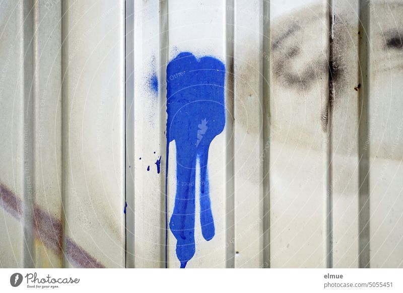 blue gradient color spot on gray metal wall Patch Patch of colour Blue pass Colour Metal Daub Vandalism Elapse ink blot soiling Damage to property spray