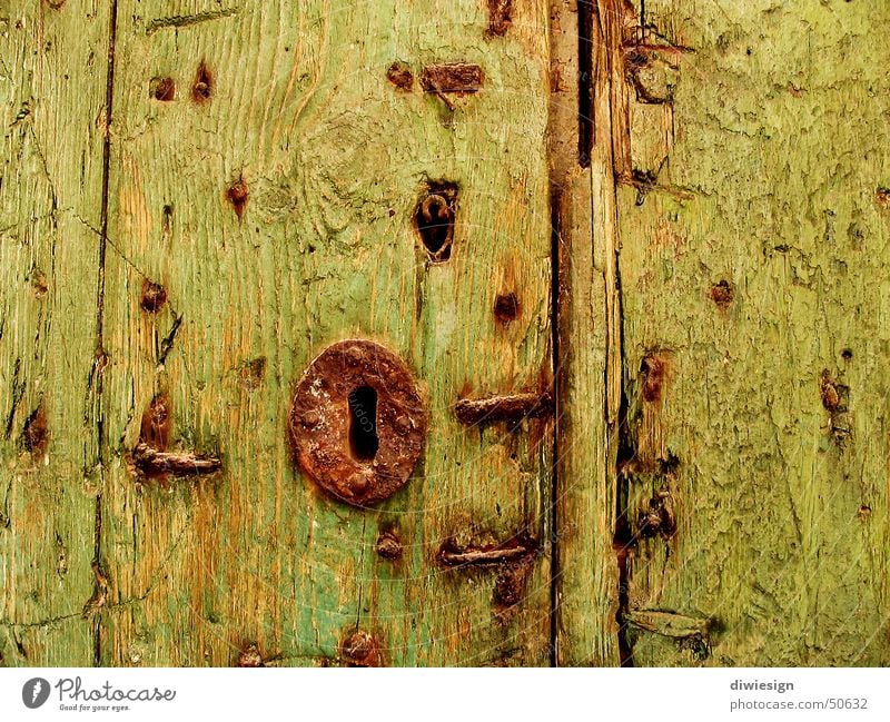 Old gate lock Wood Green Nail Key Gate Splinter Yellow Castle Hollow Door Furrow span rivet Rust