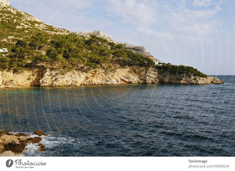 Bucht von Sormiou Calanque Provence provenzalisch mediterran Mittelmeer Südfrankreich Sonne Wärme Meer blau Felsen Landschaft Sonnenuntergang goldene Stunde