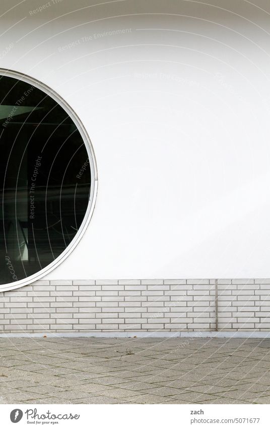 round corner Gray White Graphic Line Facade Wall (building) Wall (barrier) Exterior shot Round Semicircular Abstract Structures and shapes Window Architecture
