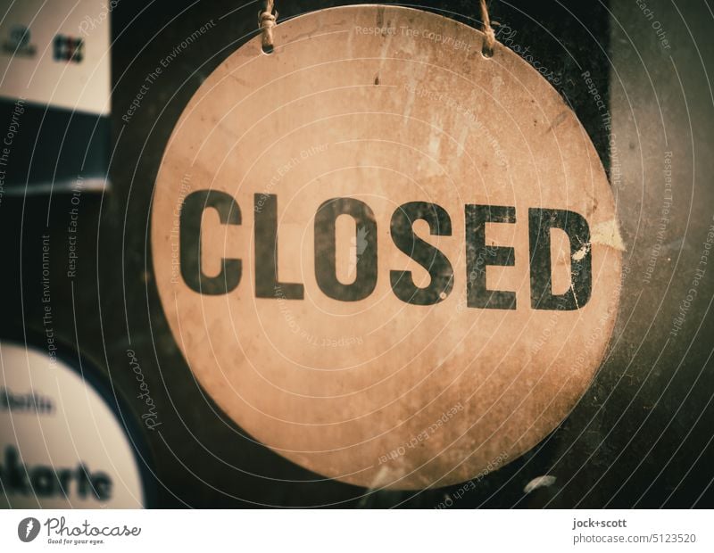 CLOSED only Closed Typography Word Pane Signs and labeling Signage Detail Capital letter English Design Metal Clue Characters blurriness Neutral Background