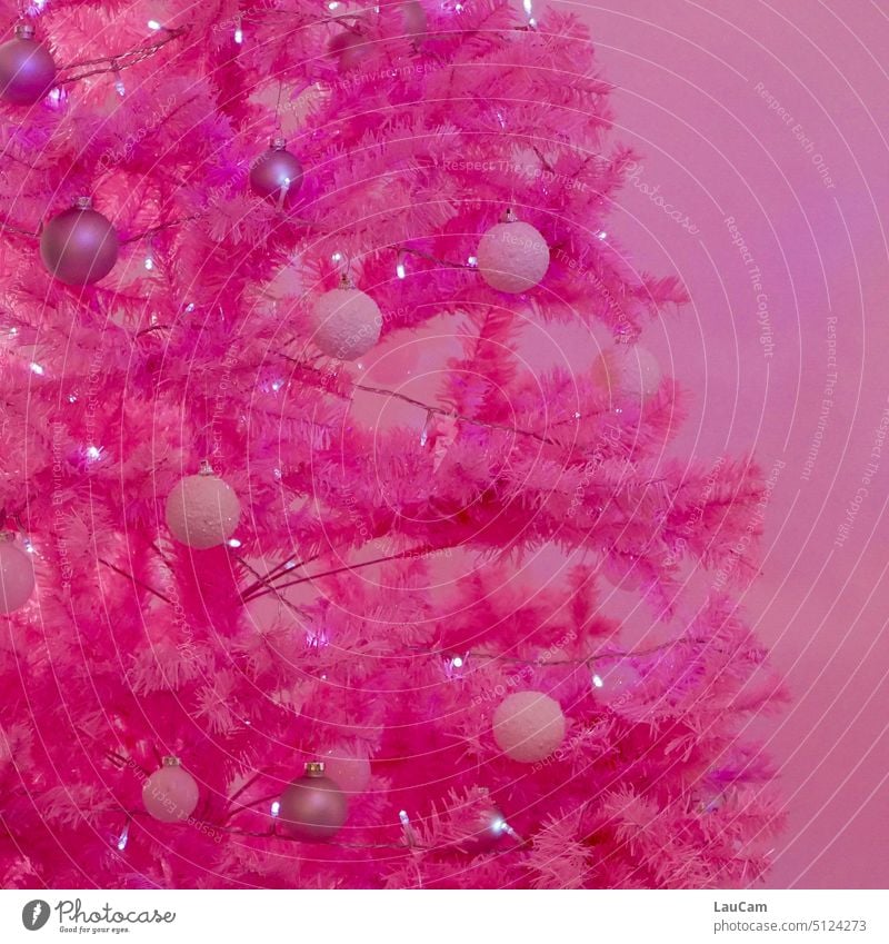 !Trash! 2022 | Pink Christmas and a Happy New Year! pink Kitsch Decoration christmas balls unconventional Christmas tree decorations twigs plastic