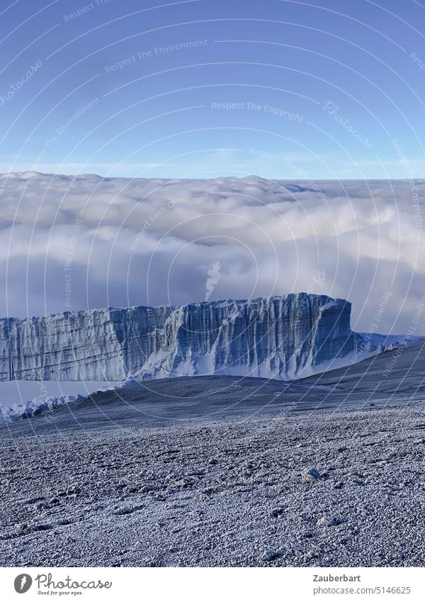 View of glaciers of the southern ice field from the crater rim of Kilimanjaro, behind cloud cover Glacier Gravel Clouds Ice Icefield Cloud cover Sky height Kibo