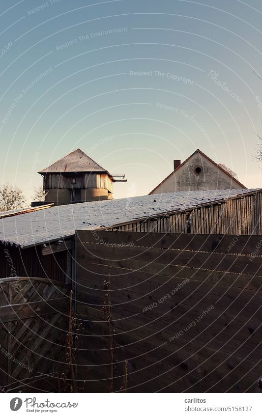 The farmer creates | Agriculture Courtyard Good Farm Building Silo Storehouse Flake Barn Rural Fence Facade pediment Sky Blue tent roof wood panelling